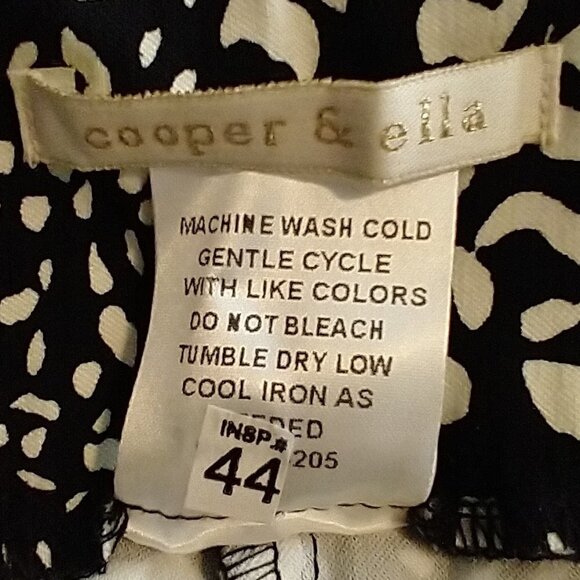 Cooper & Ella Plus Pull on Cropped Pants with Rolled Cuffs Black White Size 22W - Picture 14 of 14